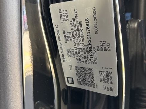 New 2025 GMC Canyon Elevation w/ Convenience Package image 23