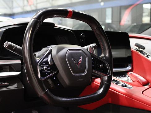 Used 2022 Chevrolet Corvette Stingray Preferred Cpe w/ Z51 Performance Package RWD image 22