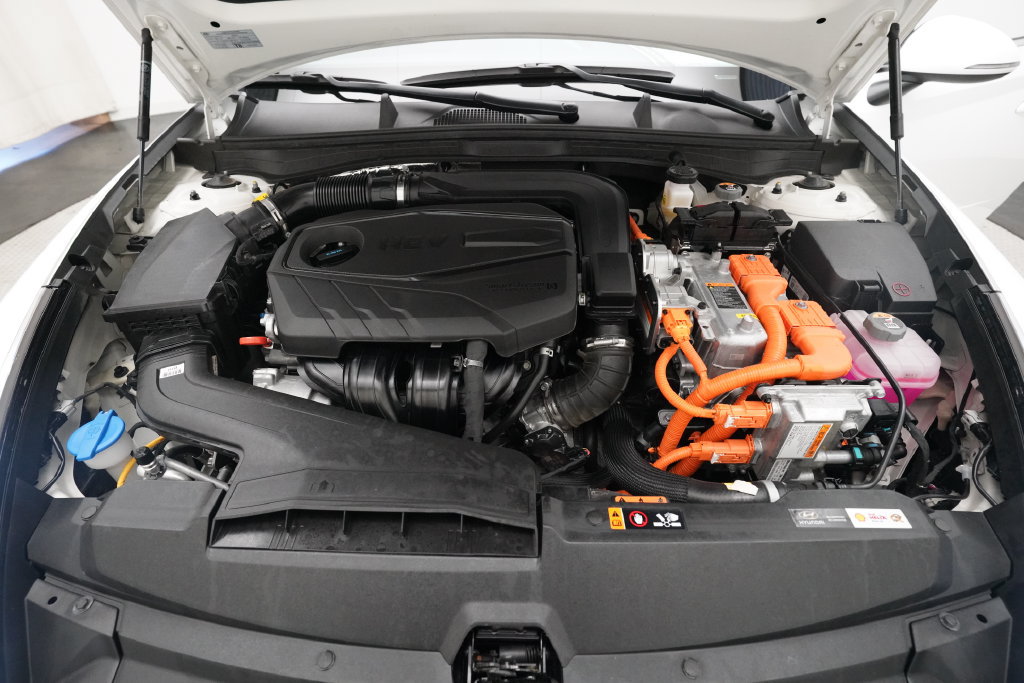 Used 2023 Hyundai Sonata SEL FWD image 3
