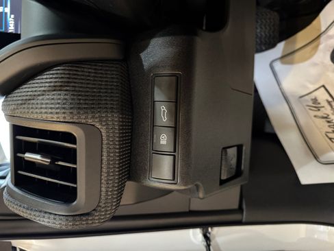 Used 2023 Toyota bZ4X Limited image 28