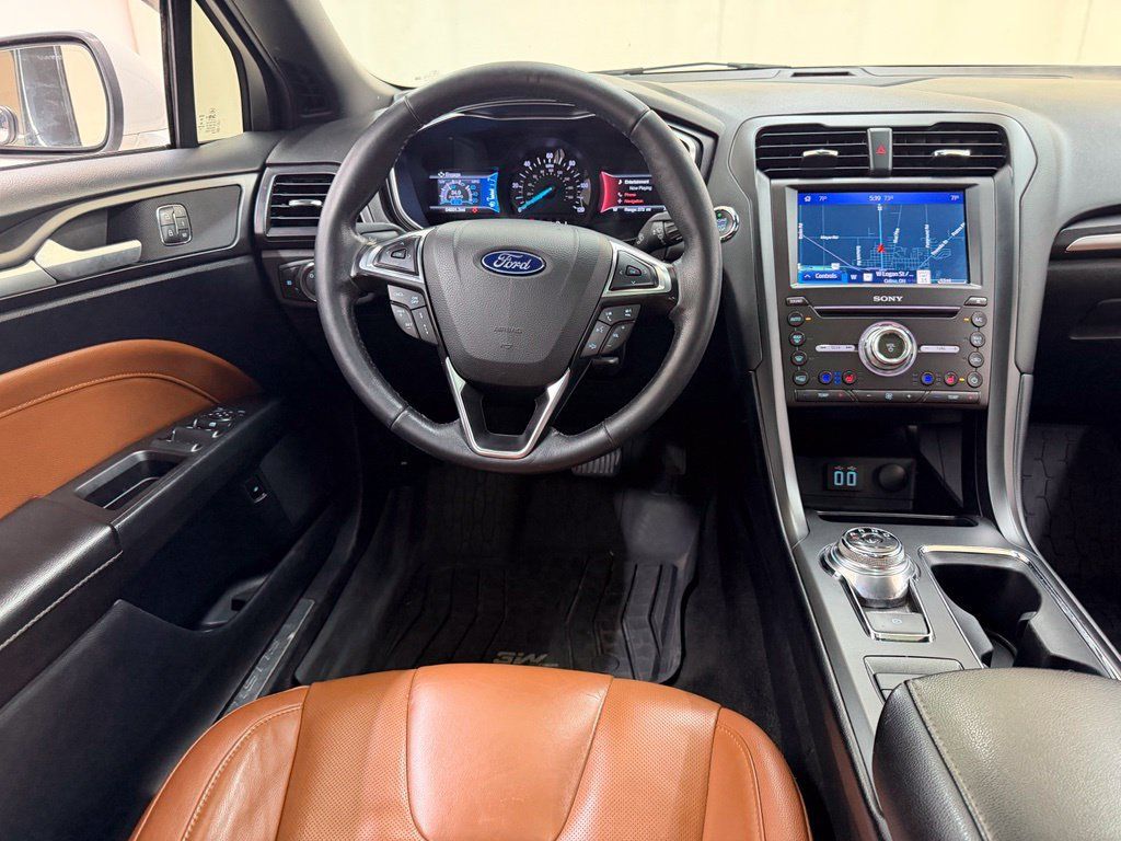 Used 2020 Ford Fusion Energi Titanium FWD image 28