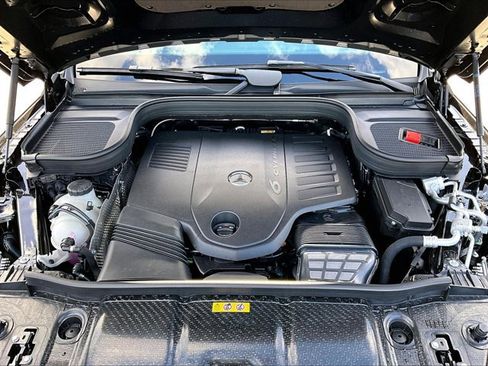 New 2026 Mercedes-Benz GLS 450 4MATIC image 13