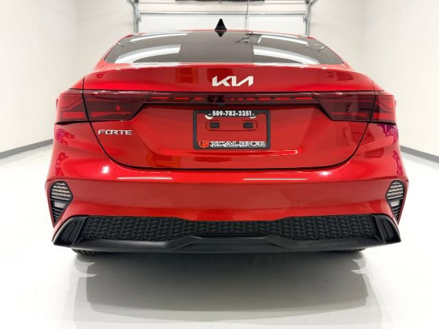 Used 2023 Kia Forte LXS w/ LXS Technology Package FWD image 8