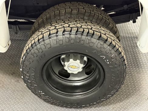 Used 2004 Chevrolet Silverado 3500 4x4 Extended Cab w/ Skid Plate Package image 19