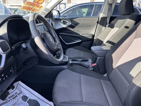 Used 2021 Kia Soul S FWD image 14