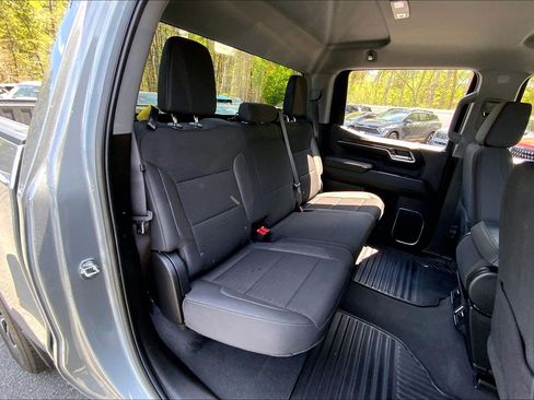 Used 2024 Chevrolet Silverado 1500 LT AWD/4WD image 29