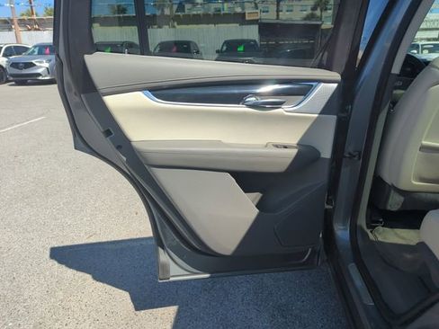 Used 2023 Cadillac XT6 Premium Luxury w/ Technology Package image 29