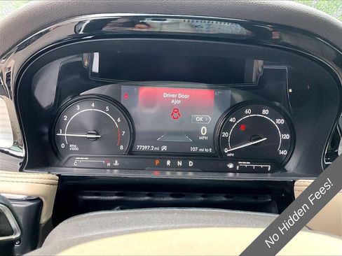 Used 2021 Lincoln Corsair AWD w/ Premium Package image 16