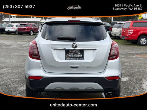 Used 2018 Buick Encore Preferred image 3