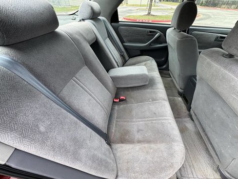 Used 2001 Toyota Camry CE image 11