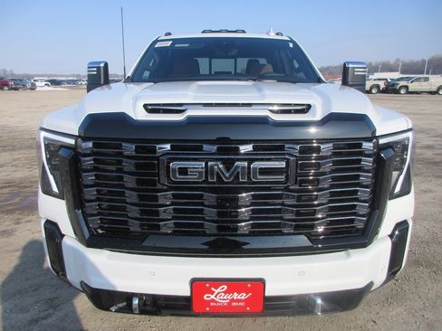 New 2026 GMC Sierra 2500 Denali Ultimate image 12
