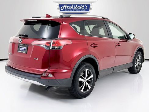 Used 2018 Toyota RAV4 XLE image 6