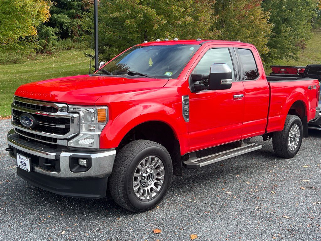 Used 2022 Ford F350 Lariat w/ Chrome Package AWD/4WD image 2