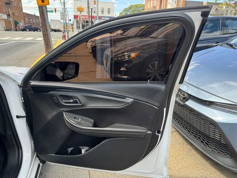 Used 2019 Chevrolet Impala LT image 21
