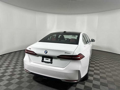New 2026 BMW 530i xDrive w/ Premium Package image 9
