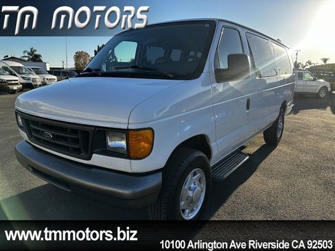 Used 2004 Ford E-350 and Econoline 350 XL image 1