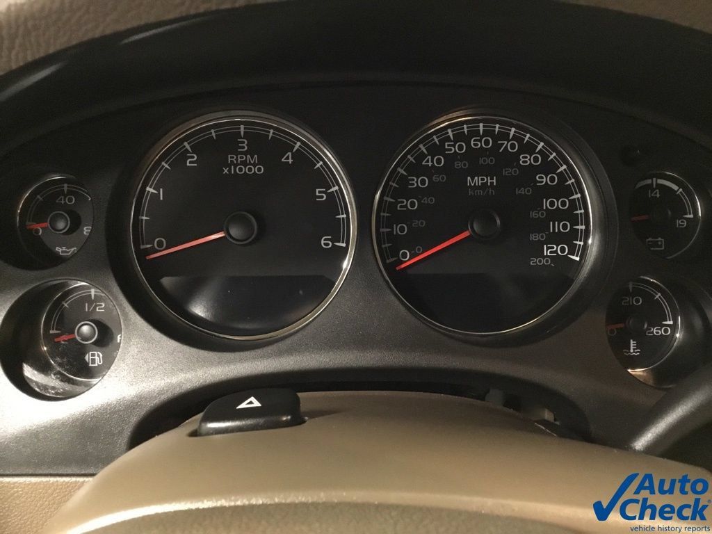 Used 2011 Chevrolet Avalanche LTZ AWD/4WD image 59