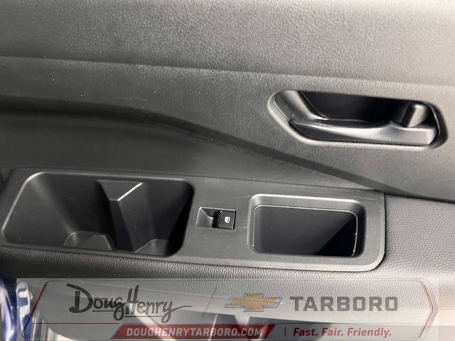 Used 2025 Nissan Pathfinder SV FWD image 39