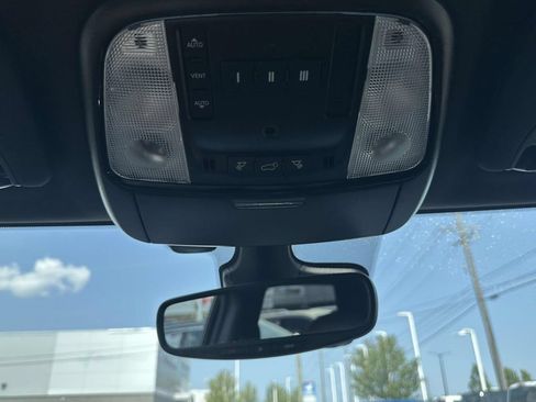 Used 2023 Dodge Durango R/T AWD/4WD image 31