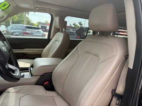 Used 2022 Ford Expedition Max Limited AWD/4WD image 12