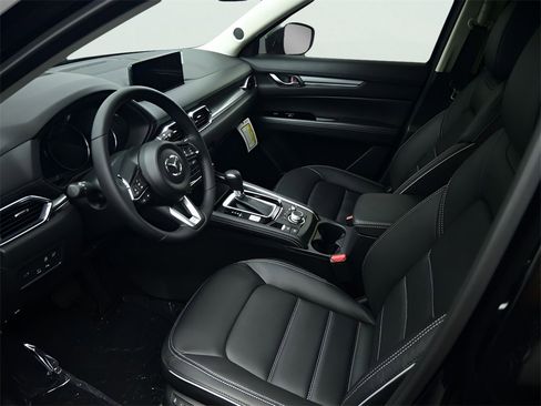 New 2025 MAZDA CX-5 AWD 2.5 S w/ Premium Plus Pkg image 2