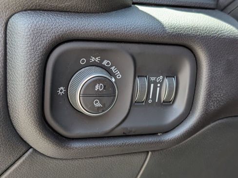 Used 2022 RAM 2500 Laramie AWD/4WD image 20