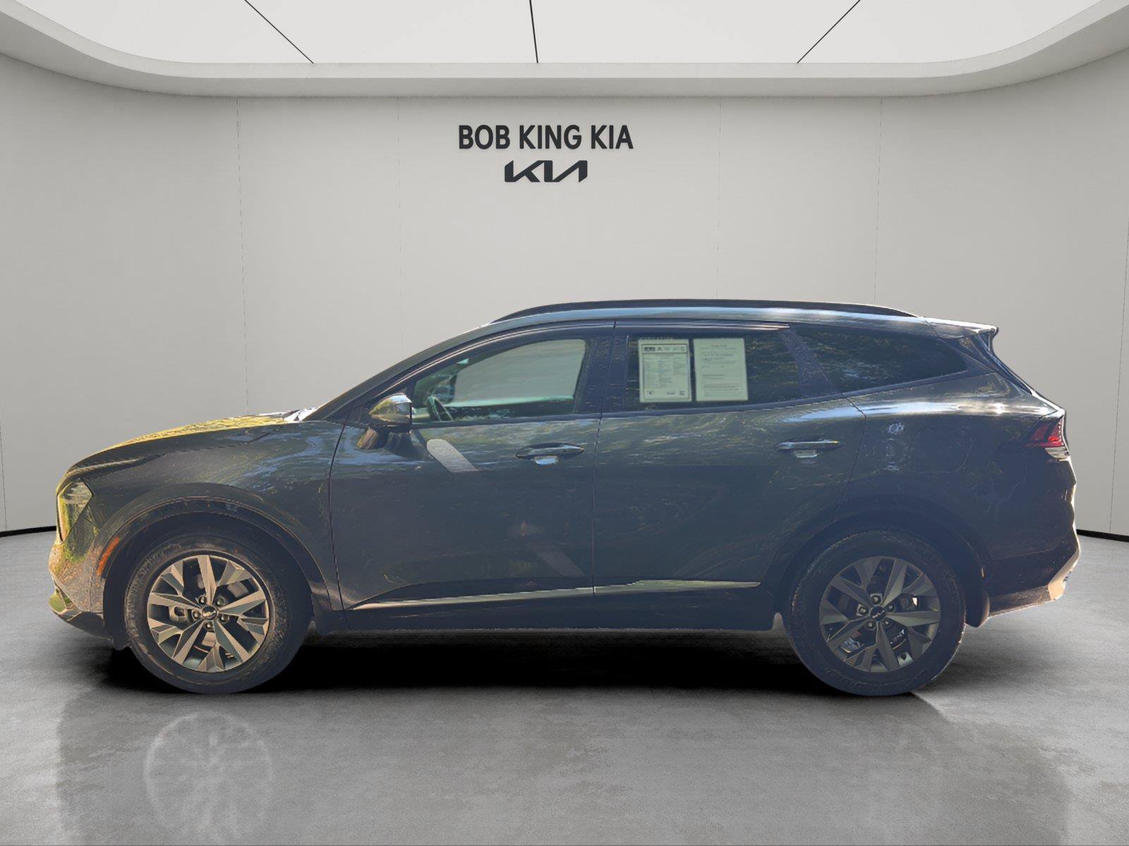 Used 2023 Kia Sportage SX FWD image 2