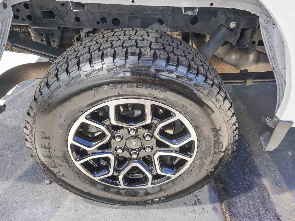 Used 2023 Ford F150 Lariat AWD/4WD image 9