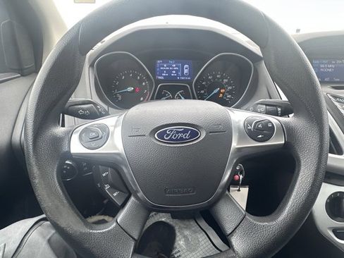 Used 2014 Ford Focus SE image 17