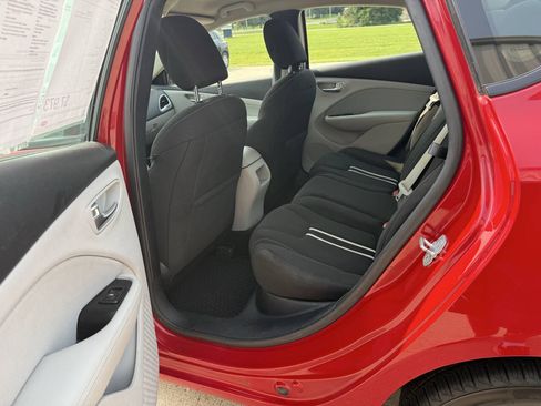 Used 2013 Dodge Dart SXT FWD image 6