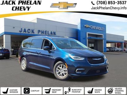 Used 2022 Chrysler Pacifica Touring-L