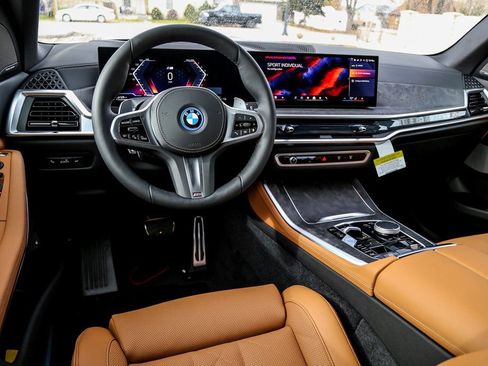 New 2026 BMW X5 xDrive50e w/ M Sport Package image 10