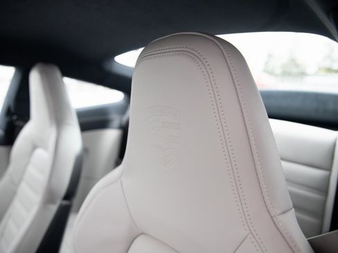 Used 2026 Porsche 911 Carrera image 12