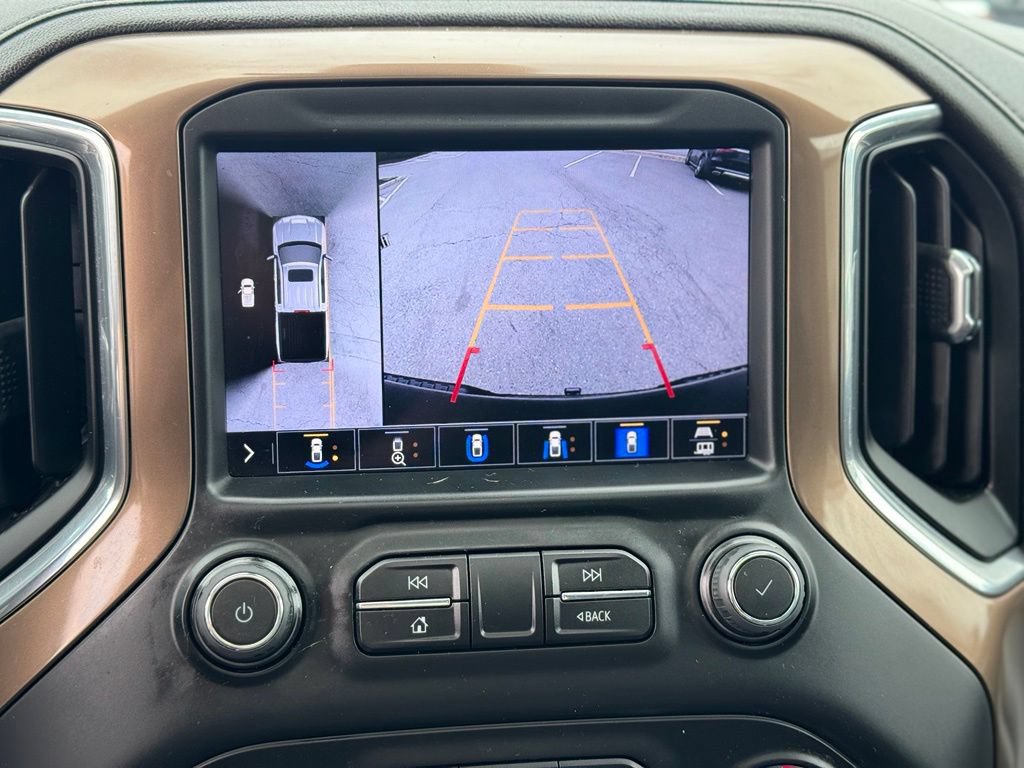 Used 2022 Chevrolet Silverado 1500 High Country w/ Technology Package AWD/4WD image 19