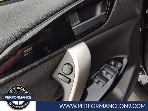 Used 2020 Mitsubishi Eclipse Cross SE FWD image 10