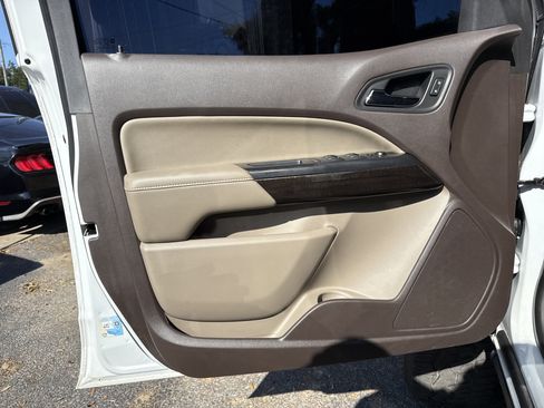 Used 2018 GMC Canyon SLT w/ Driver Alert Package image 33