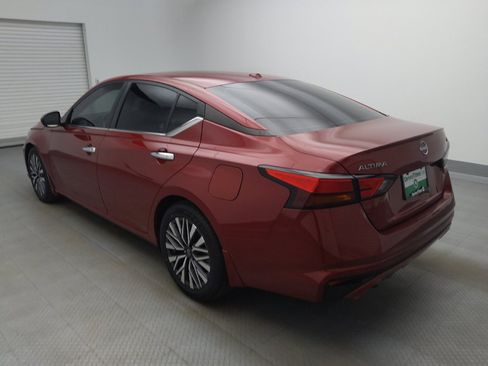 Used 2024 Nissan Altima 2.5 SV w/ SV Premium Package FWD image 5