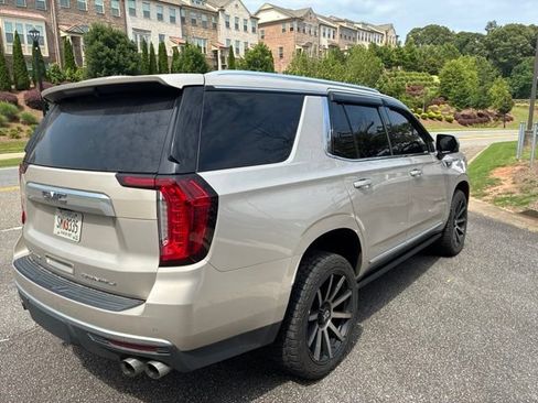 Used 2021 GMC Yukon Denali w/ Denali Premium Package AWD/4WD image 8