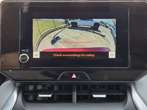 Certified 2023 Toyota Venza LE AWD/4WD image 17