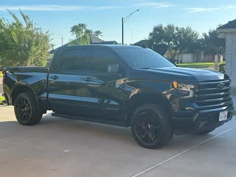 Used 2024 Chevrolet Silverado 1500 High Country w/ Midnight Edition AWD/4WD image 4