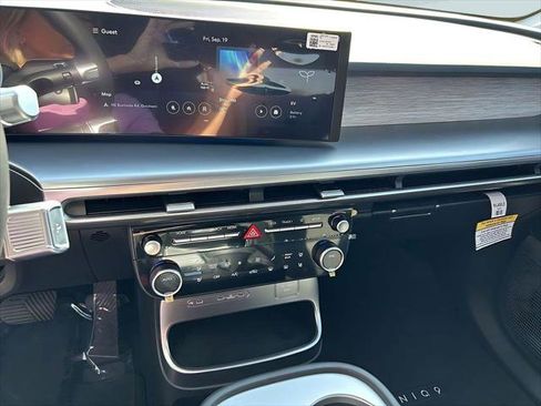 New 2026 Hyundai Ioniq 9 Limited image 17