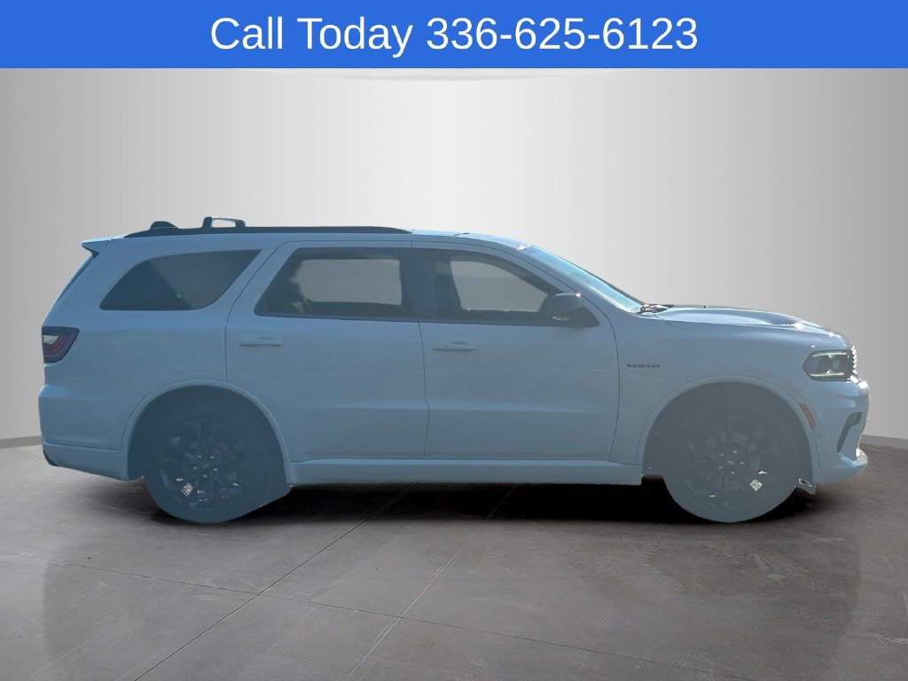 Used 2023 Dodge Durango R/T AWD/4WD image 4