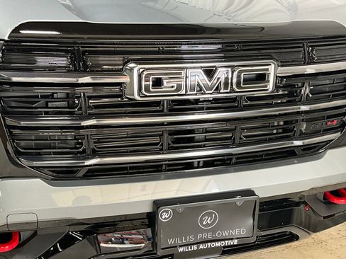 Used 2026 GMC Terrain AT4 w/ Convenience Package III AWD/4WD image 29