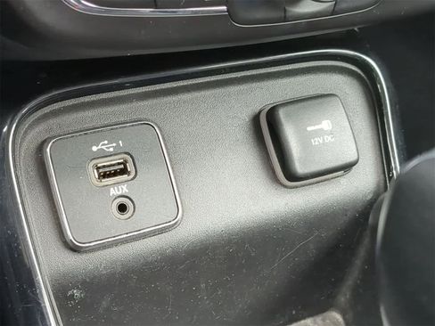 Certified 2020 Jeep Compass Limited image 36