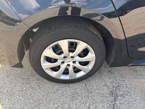 Used 2025 Toyota Corolla LE FWD image 23