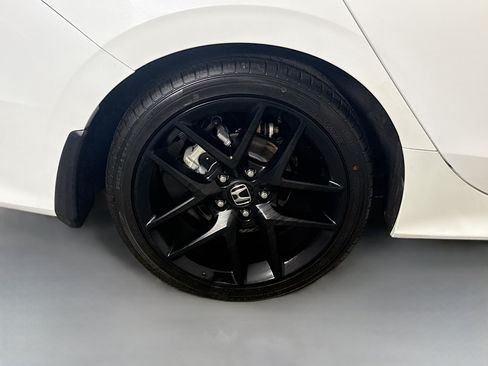 Used 2025 Honda Civic Sport image 33