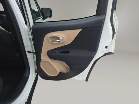 Used 2020 Jeep Renegade Sport w/ Sport Appearance Group FWD image 39
