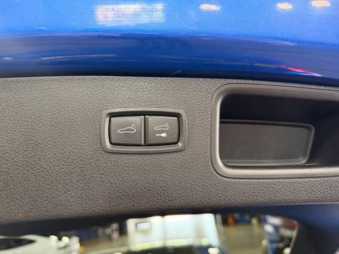 Used 2017 Porsche Macan AWD/4WD image 24