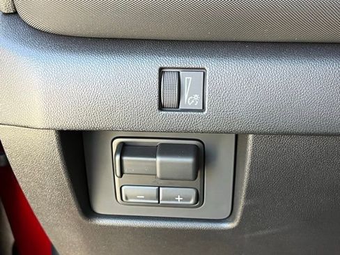 Used 2026 Chevrolet Colorado Z71 w/ Technology Package image 26