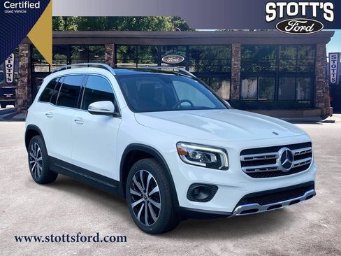 Used 2022 Mercedes-Benz GLB 250 w/ Premium Package Lite image 1